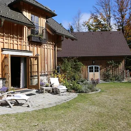 Forsthaus Langschlaegerwald アパート