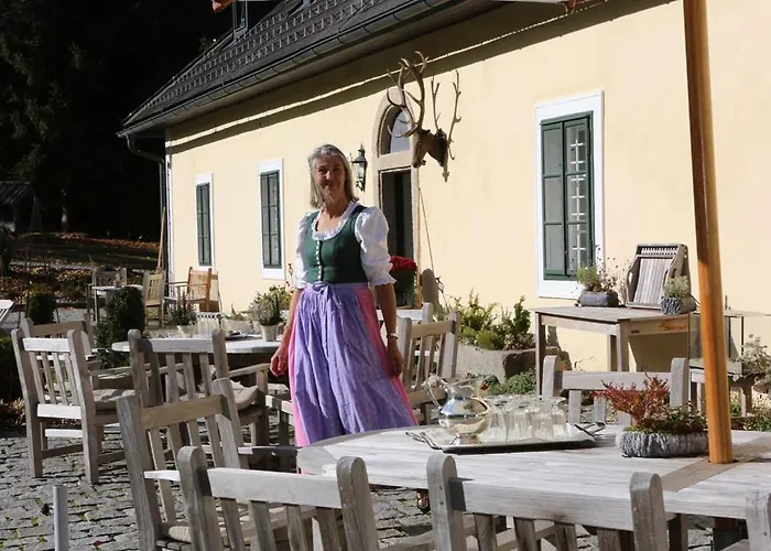 Itha's Secret Escape