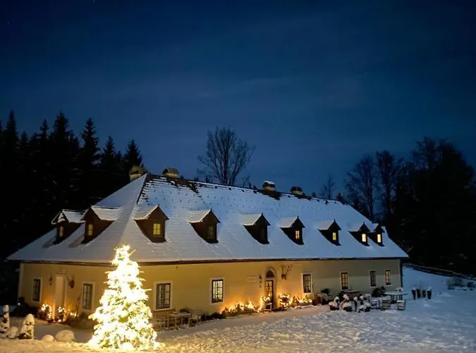 Itha's Secret Escape *