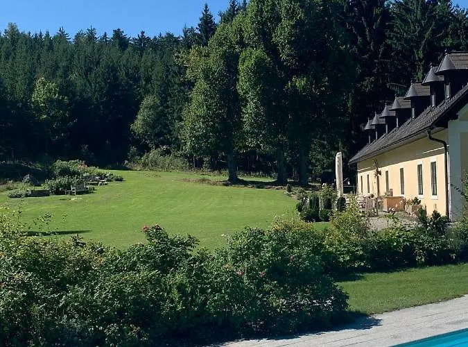 Itha's Secret Escape * Langschlag (Gross Gerungs)